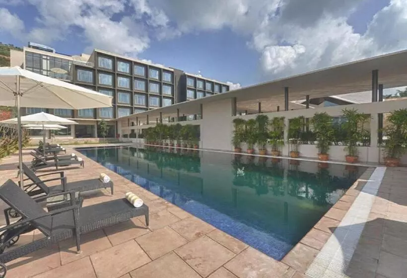 Hotel Marasa Sarovar Premiere