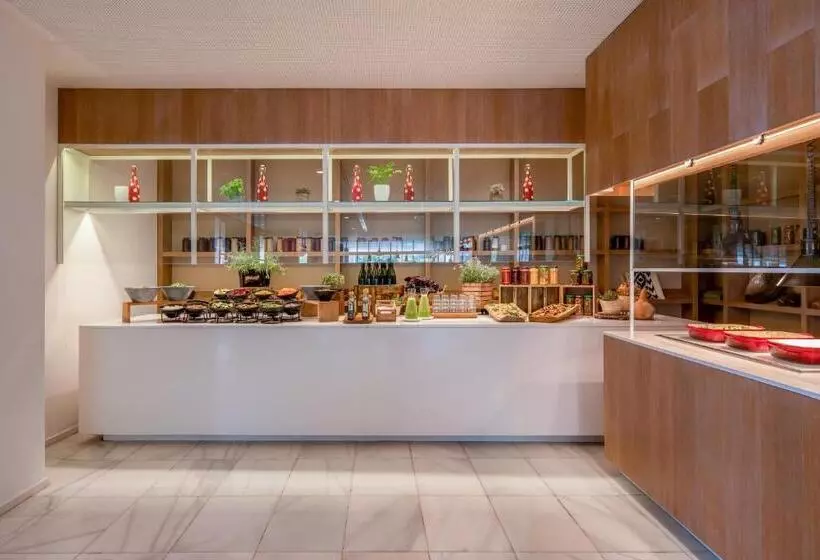 Отель Meliá Calviá Beach