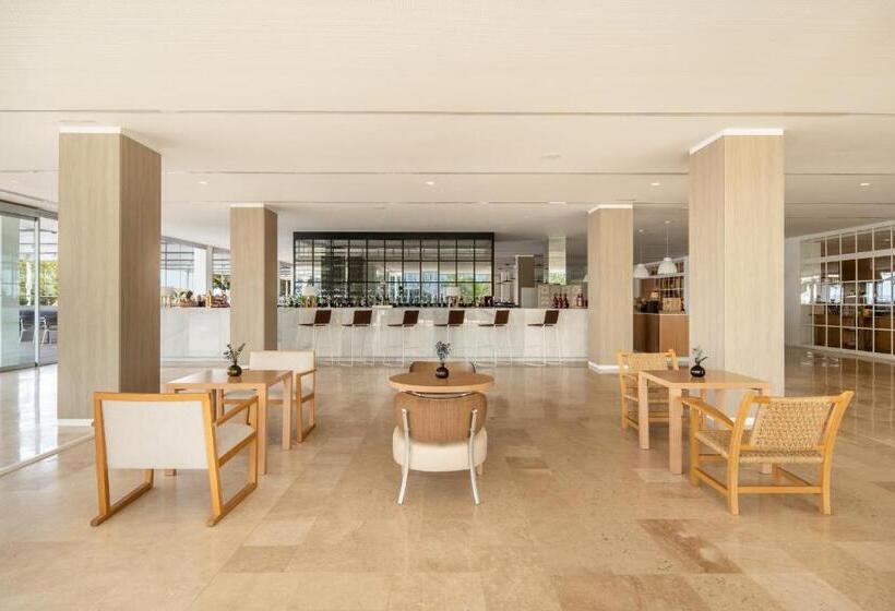 ホテル Meliá Calviá Beach