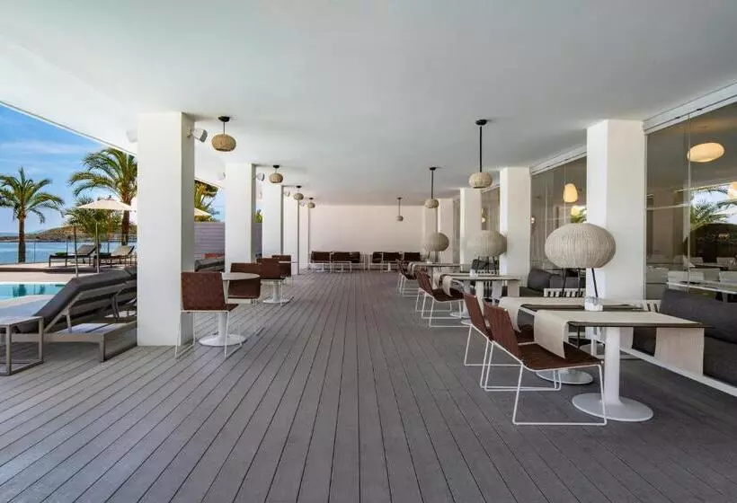 Отель Meliá Calviá Beach