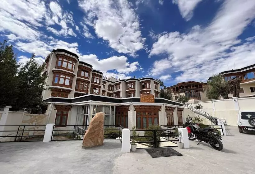 Hotelli New Glacier View