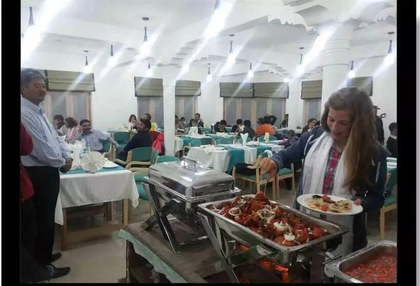 Hotelli New Glacier View