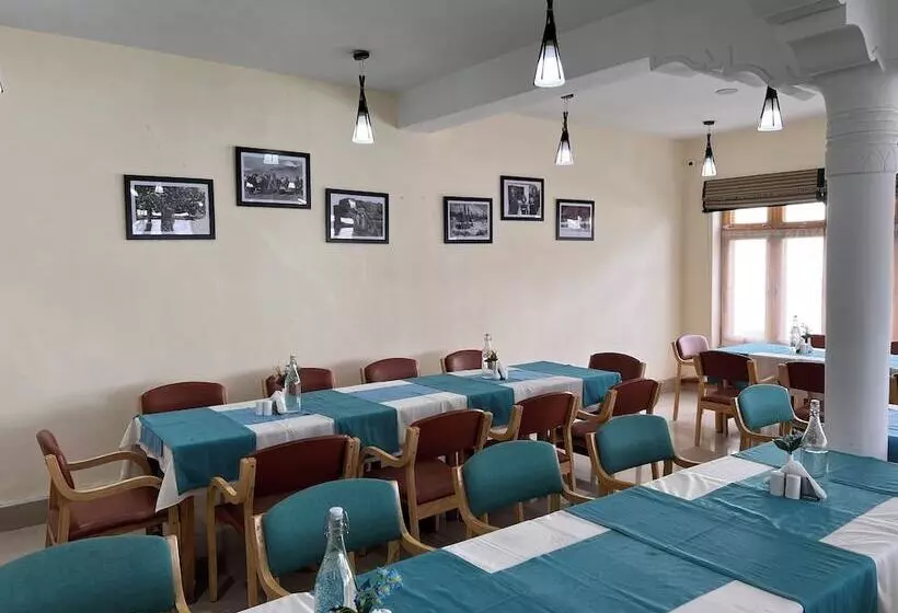 Hotelli New Glacier View