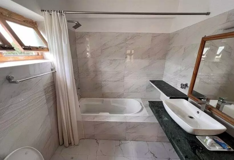 Hotelli New Glacier View