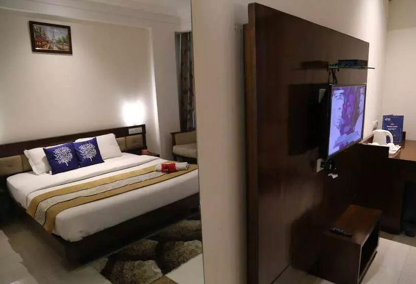 ホテル Oyo Rooms Vip Road Zirakpur