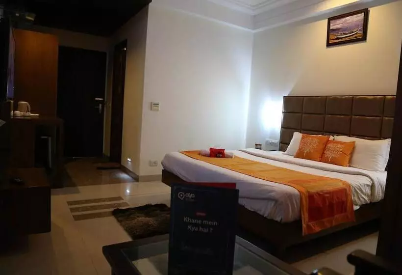 ホテル Oyo Rooms Vip Road Zirakpur