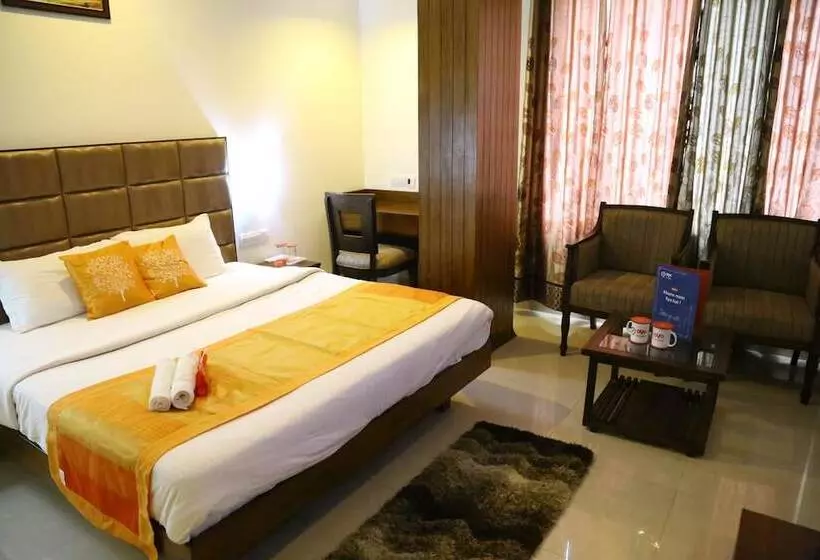 ホテル Oyo Rooms Vip Road Zirakpur
