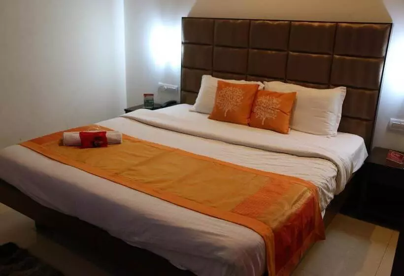ホテル Oyo Rooms Vip Road Zirakpur