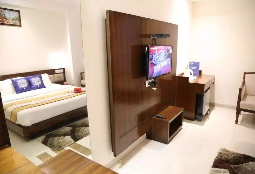 ホテル Oyo Rooms Vip Road Zirakpur