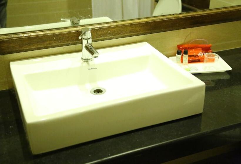 Hotell Oyo Rooms Vip Road Zirakpur