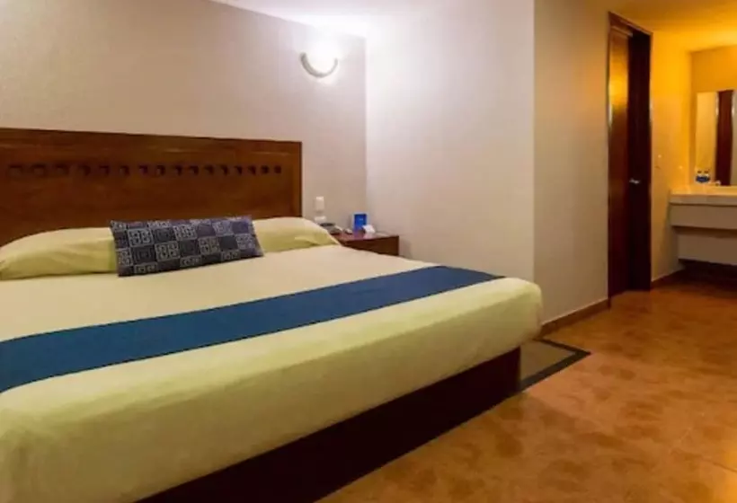 فندق Panamerican