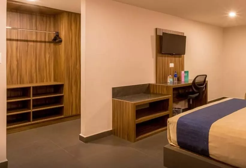 فندق Panamerican