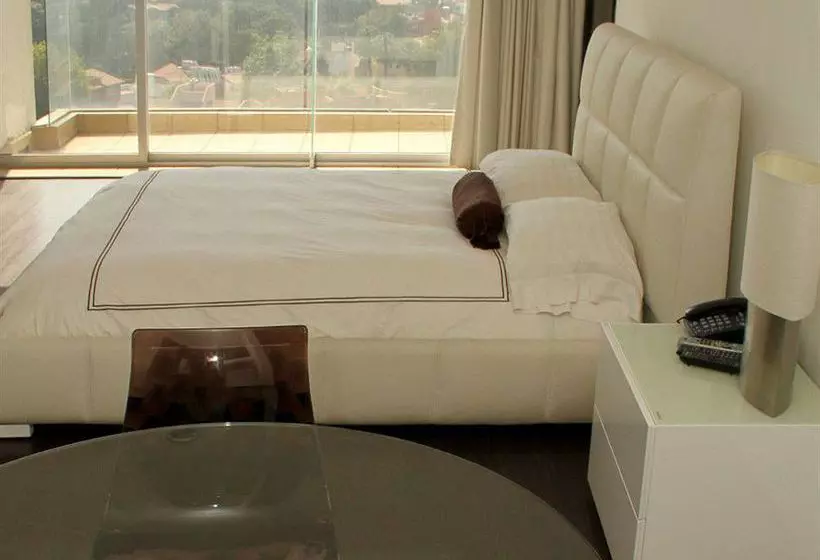 ホテル Pia Suites