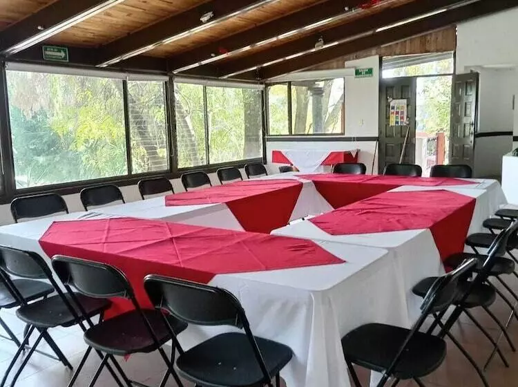 فندق Punta Galeria