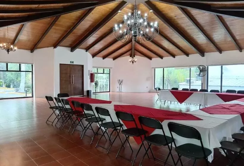 فندق Punta Galeria