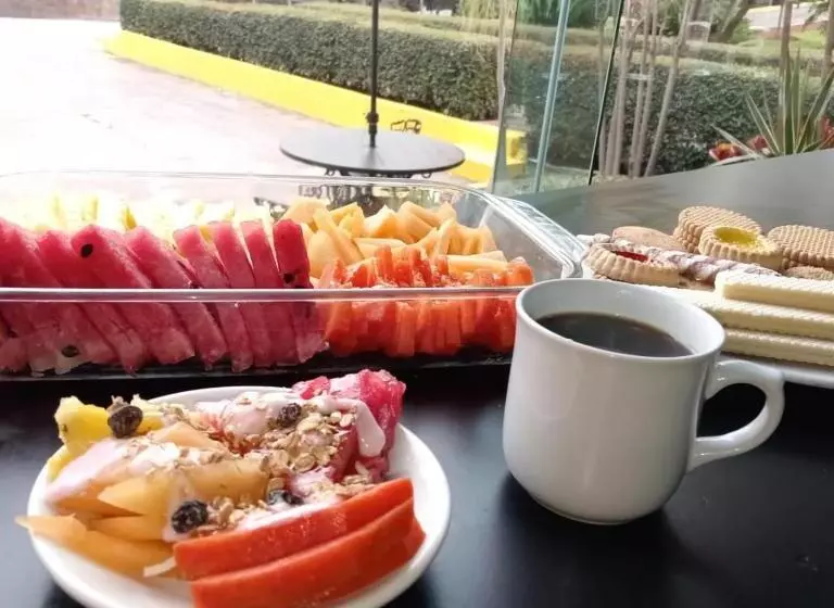 فندق Punta Galeria