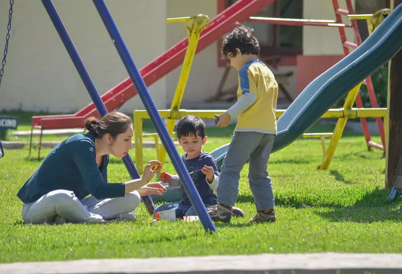 هتل Rancho La Esmeralda