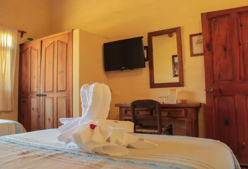 هتل Rancho La Esmeralda