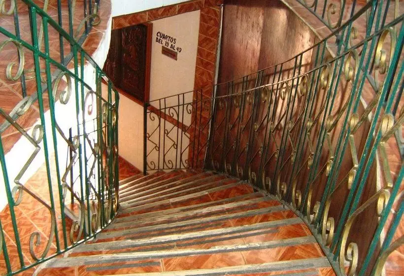 فندق Real Azteca