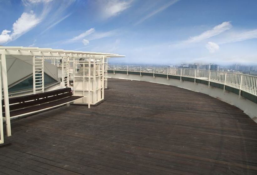 هتل Savoy Suitesgreater Noida