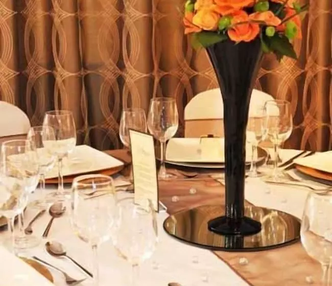 Отель Supreme Inns Boston