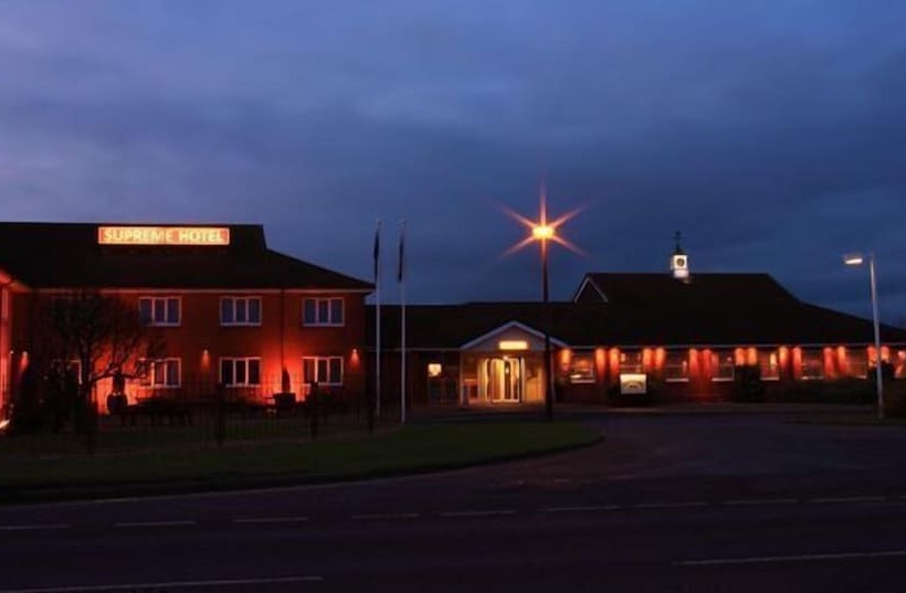 ホテル Supreme Inns Boston