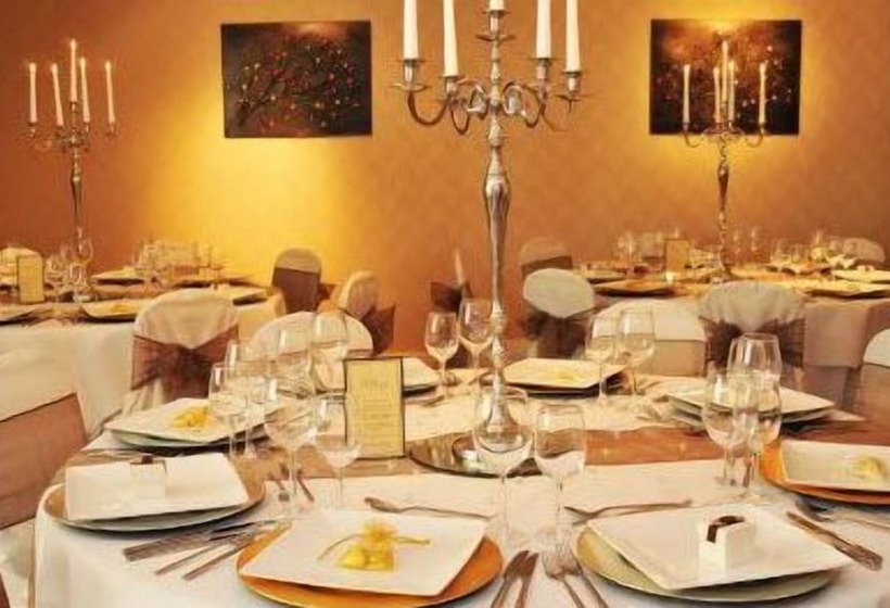 ホテル Supreme Inns Boston