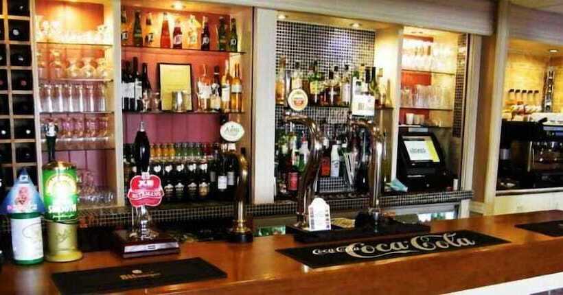 ホテル Supreme Inns Boston