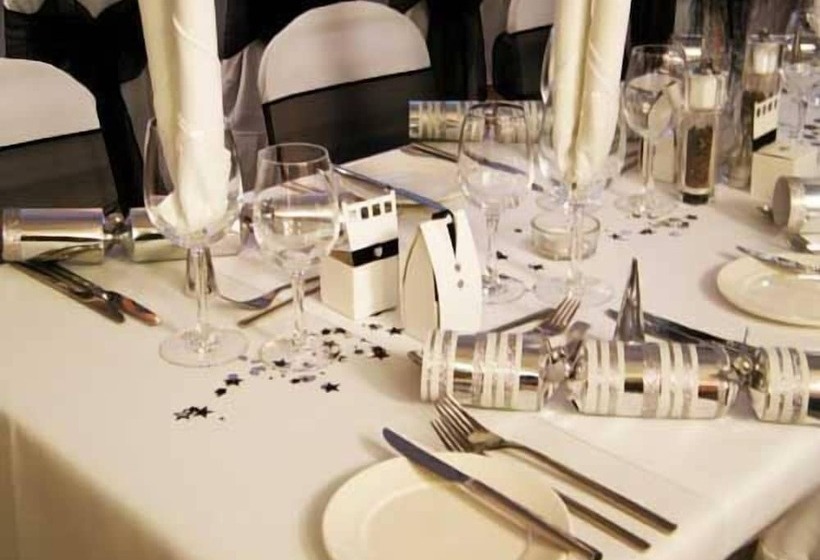 ホテル Supreme Inns Boston