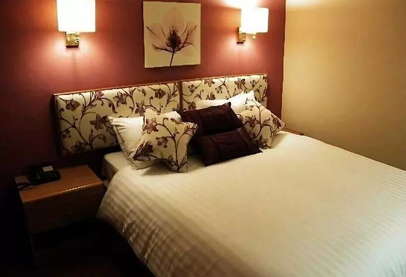 Отель Supreme Inns Boston