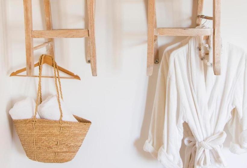 Home Hotel The Pink Pepper Tree