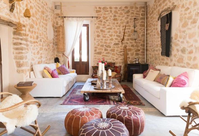 Home Hotel The Pink Pepper Tree