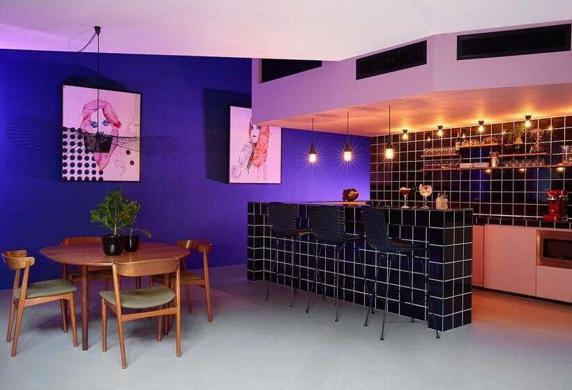 בית מלון כפרי The Social Hub Amsterdam City