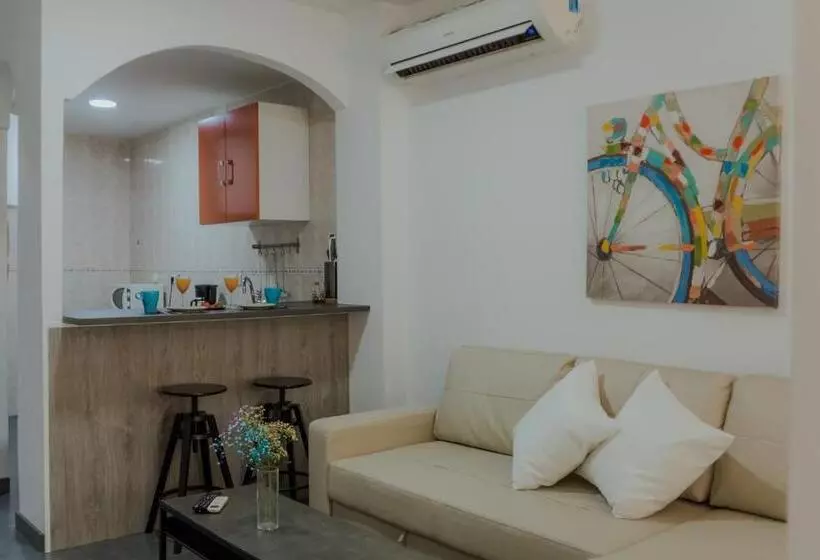 Marqués de Guadiaro 1 Apartamentos