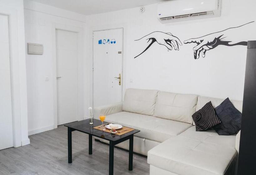 Marqués de Guadiaro 1 Apartamentos