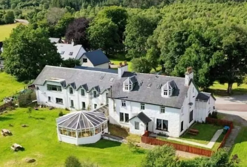 بنسيون Inchbae Lodge