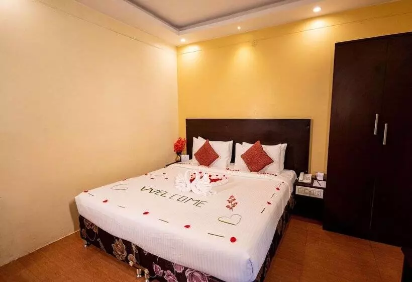 استراحتگاه Tgi Star Holidays Yercaud