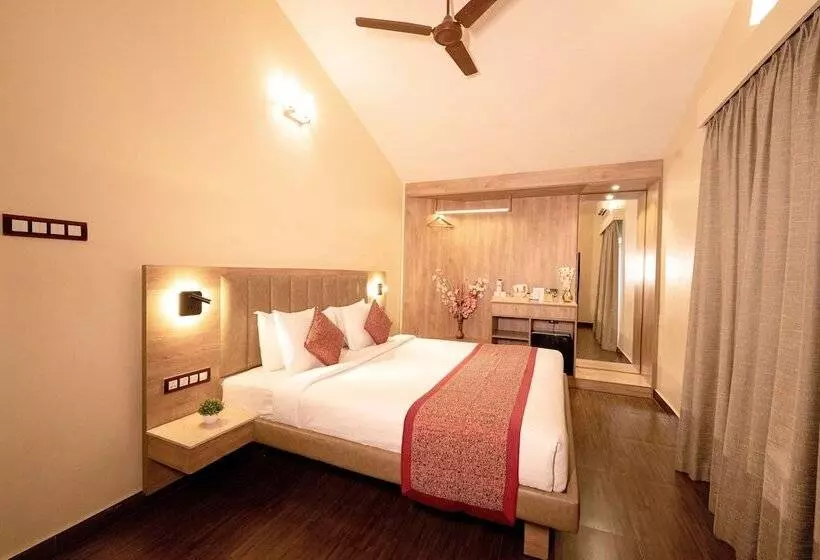 استراحتگاه Tgi Star Holidays Yercaud