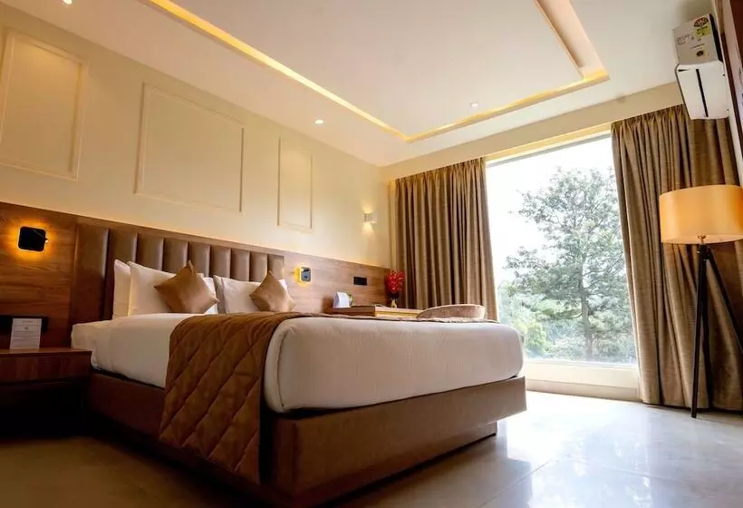 استراحتگاه Tgi Star Holidays Yercaud