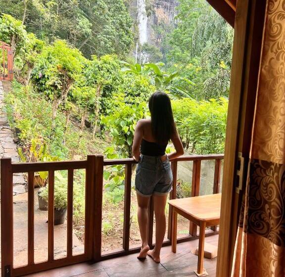 Hotel Diyaluma View Cotage