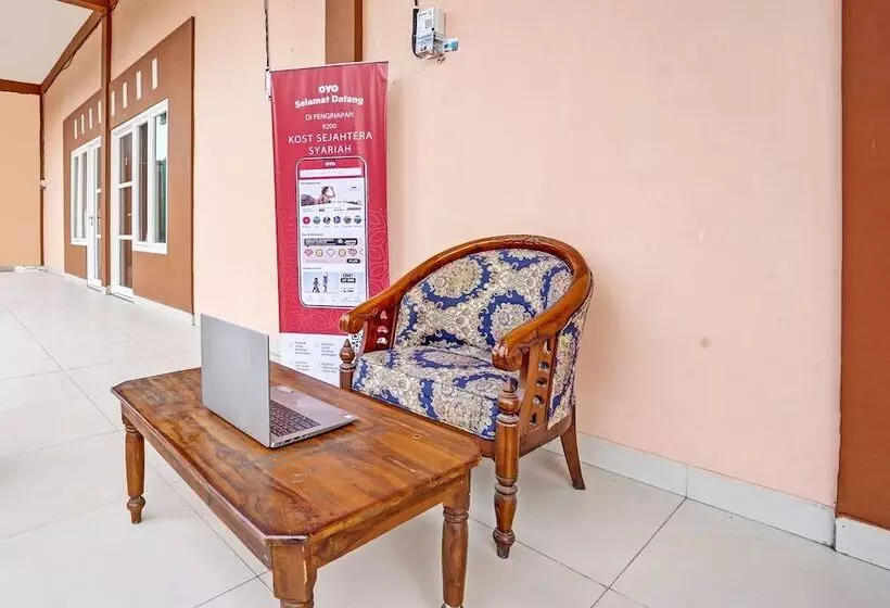 هتل Spot On 92006 Kost Sejahtera Syariah