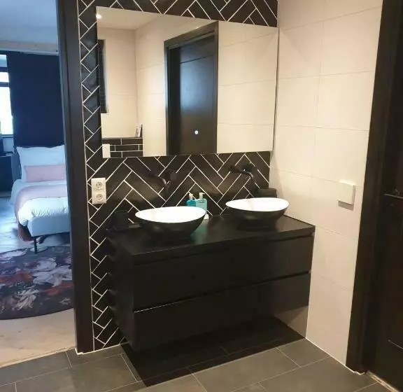 Aamiaismajoitus (B&B) Ruunerwoldse Stekkie Met Eigen Badkamer