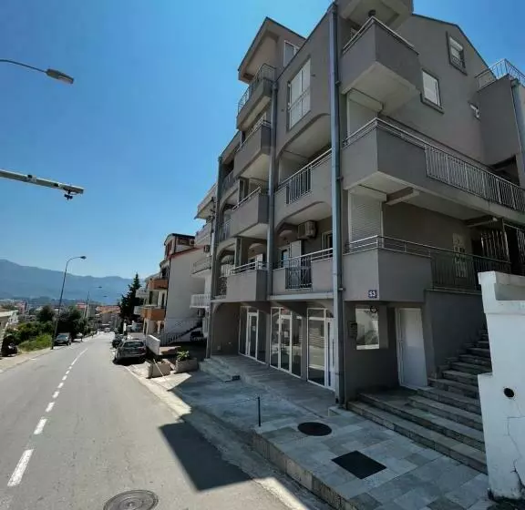 پانسیون Guest House Mrvaljević