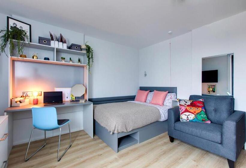 Yugo Explore Kavanagh Court