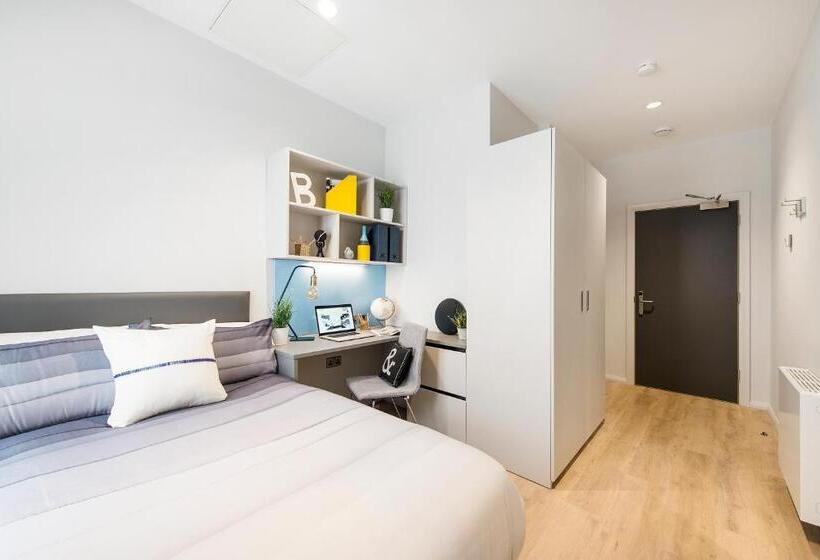 Yugo Explore Kavanagh Court