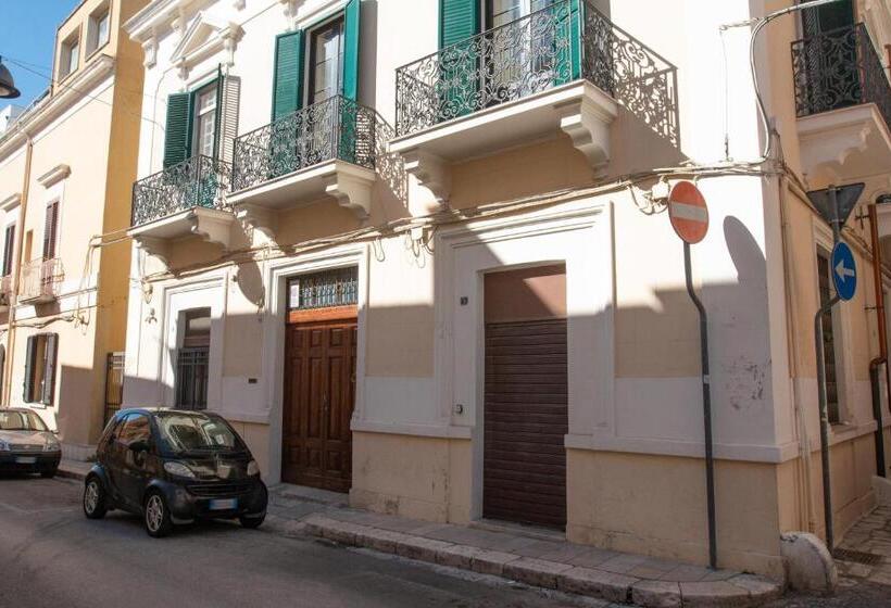 تختخواب و صبحانه Dimora Apulia