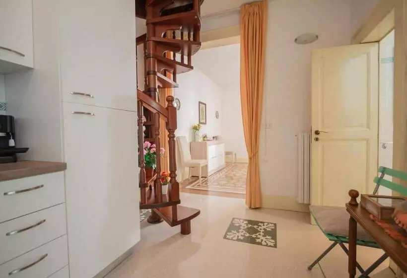 تختخواب و صبحانه Dimora Apulia