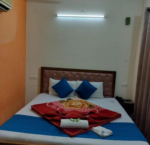 هتل Holiday Inn Paradise