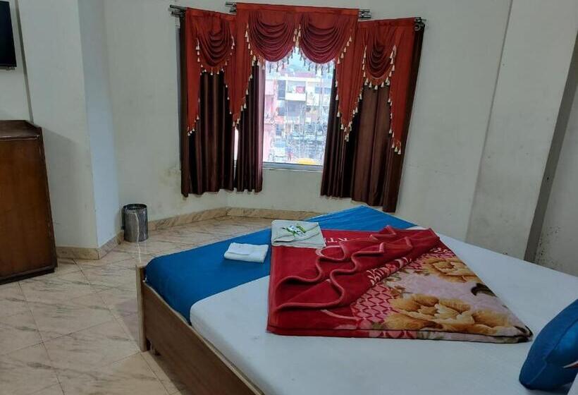 هتل Holiday Inn Paradise