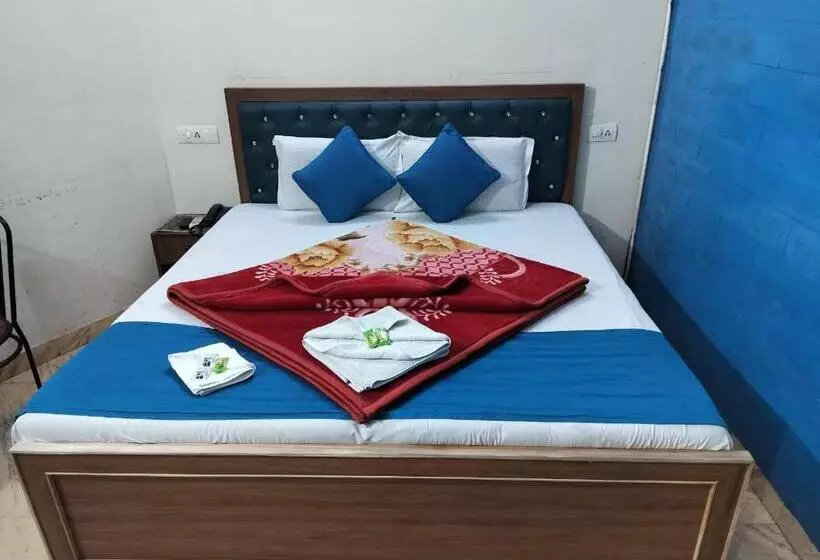 هتل Holiday Inn Paradise